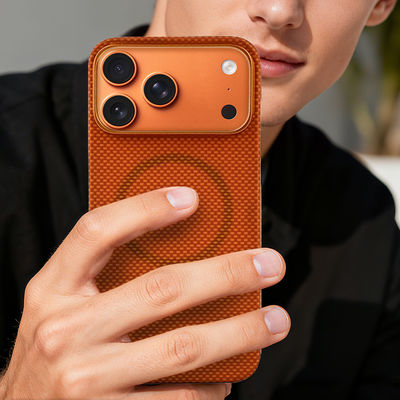 เคสโทรศัพท์มือถือพรีเมียม อะรามิดคาร์บอนไฟเบอร์ พร้อมกรอบโลหะสำหรับ iPhone 17 Pro Max