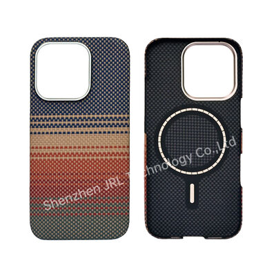 การปรับแต่งรูปแบบตะวันตก Super Thin Aramid Carbon Fiber Cover สําหรับ iPhone 17 Pro